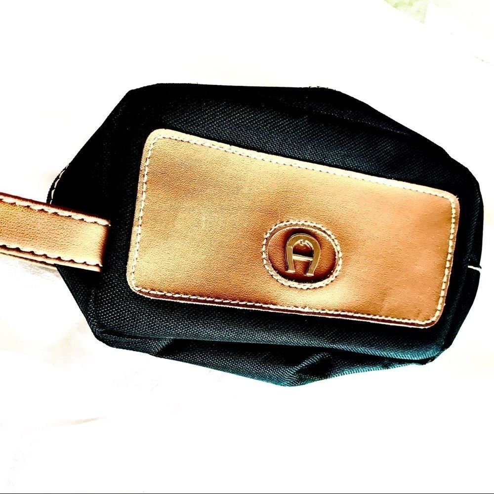 Aigner China airlines cosmetic amenities bag